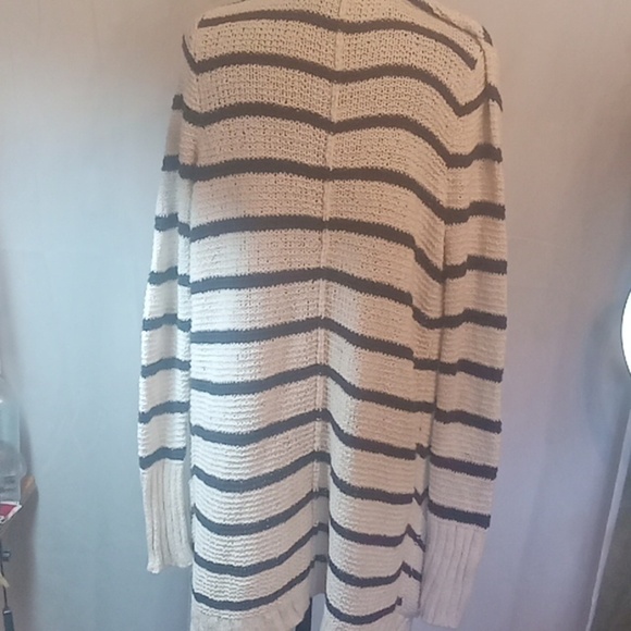 Free people beach sweater size small - Picture 5 of 8